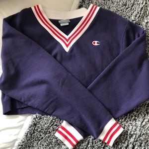 Cropped champion sweatshirt 🤪